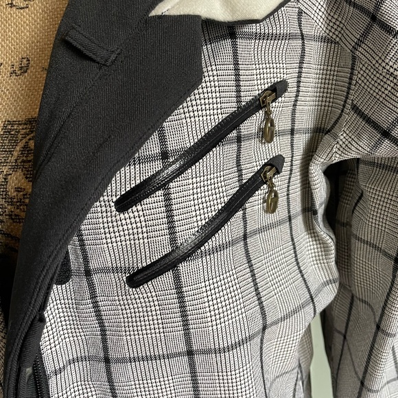 Columbia Omni Tech Waterproof Jacket, Fall Jacket - Picture 10 of 10